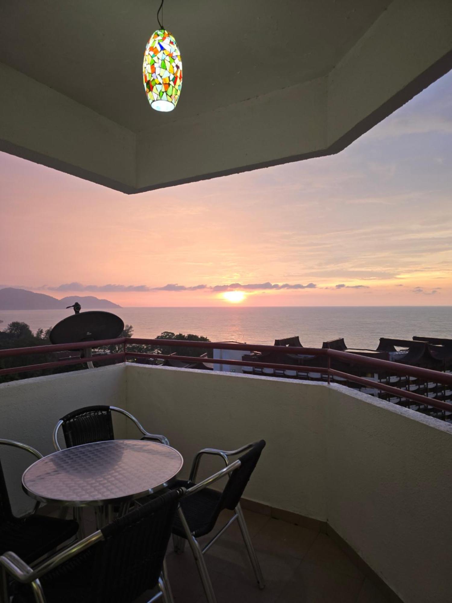 Green Ocean Seaview Apartment Batu Ferringhi Eksteriør bilde